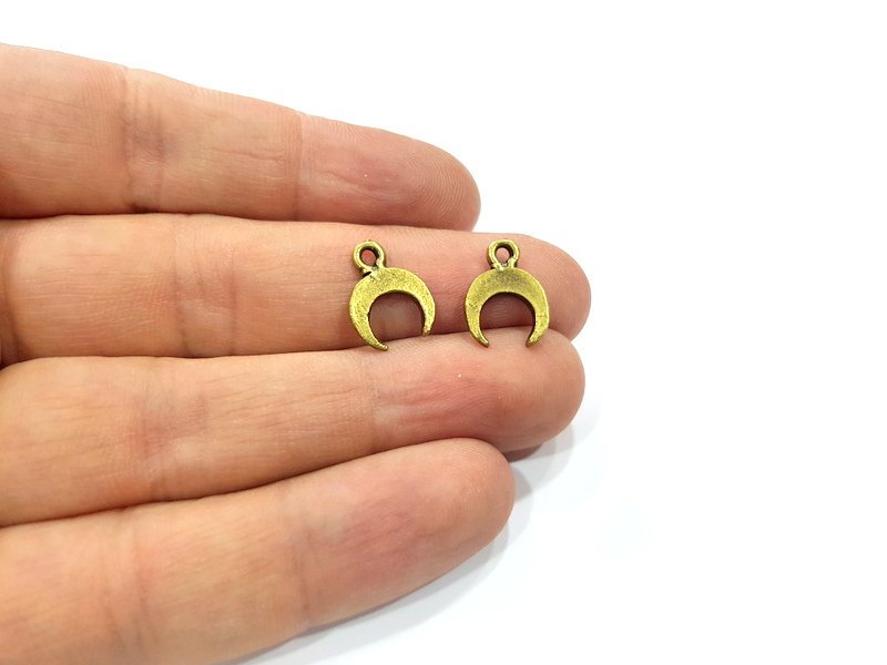 20 Crescent Charm Antique Bronze Charm Antique Bronze Plated Metal  (14x11mm) G15889