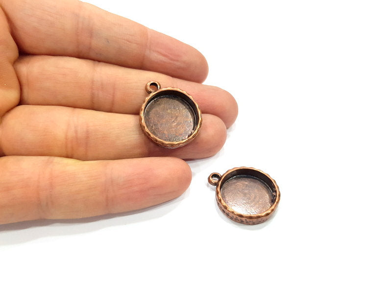 2 Copper Pendant Blank Resin Base Hammered Cabochon Blank Mosaic inlay Necklace Mountings Antique Copper Plated Metal (18 mm blank)  G15921