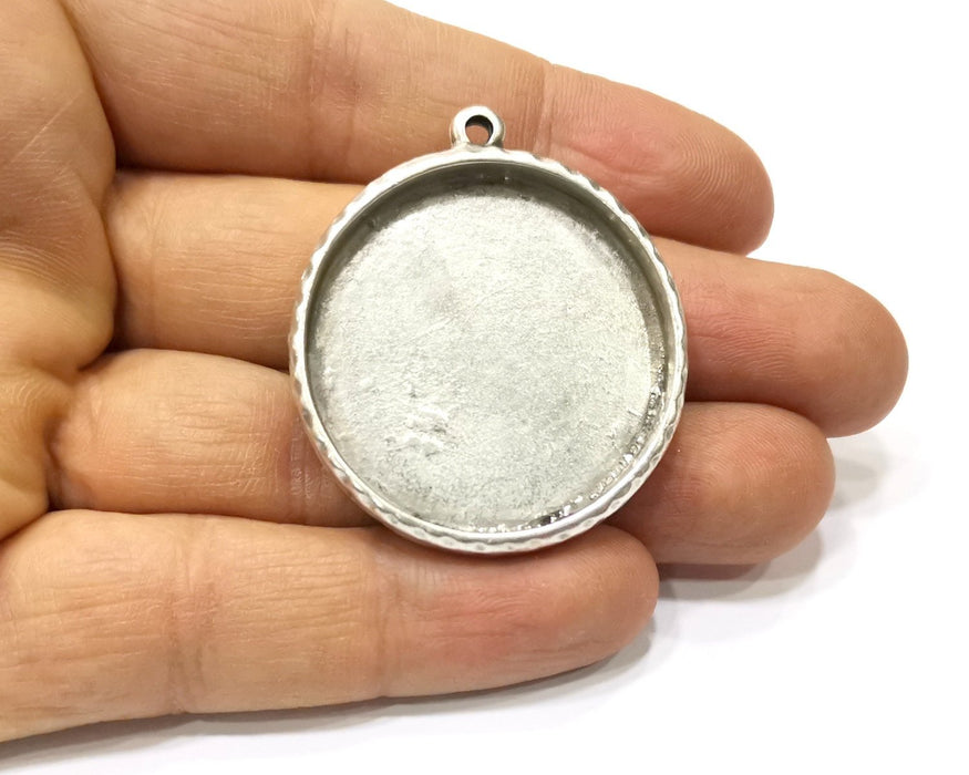 Silver Hammered Base Blank inlay Blank Pendant Base Resin Blank Mosaic Mountings Antique Silver Plated Metal (35mm blank )  G16786
