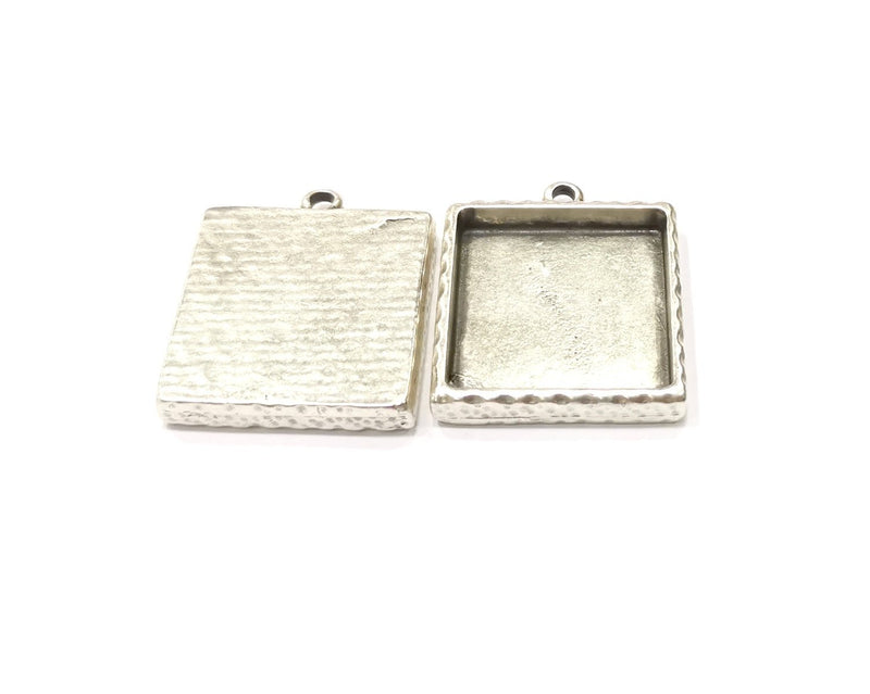 2 Silver Hammered Base Blank inlay Blank Pendant Base Resin Blank Mosaic Mountings Antique Silver Plated Metal (25x25mm blank )  G16799