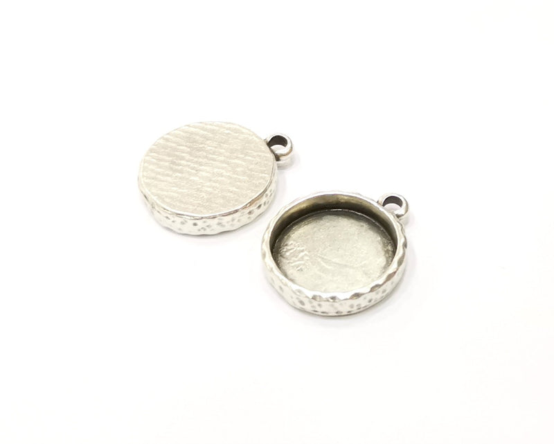 2 Silver Hammered Base Blank inlay Blank Pendant Base Resin Blank Mosaic Mountings Antique Silver Plated Metal (18mm blank )  G16814