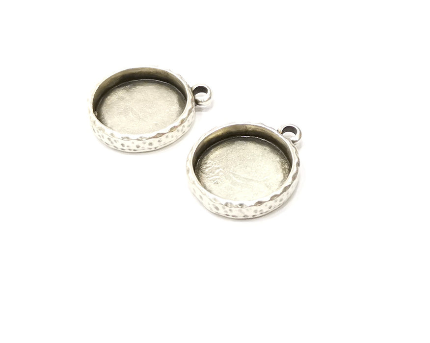 2 Silver Hammered Base Blank inlay Blank Pendant Base Resin Blank Mosaic Mountings Antique Silver Plated Metal (18mm blank )  G16814