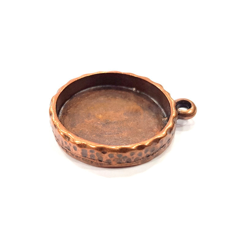2 Copper Pendant Blank Resin Base Hammered Cabochon Blank Mosaic inlay Necklace Mountings Antique Copper Plated Metal (22 mm blank)  G15934