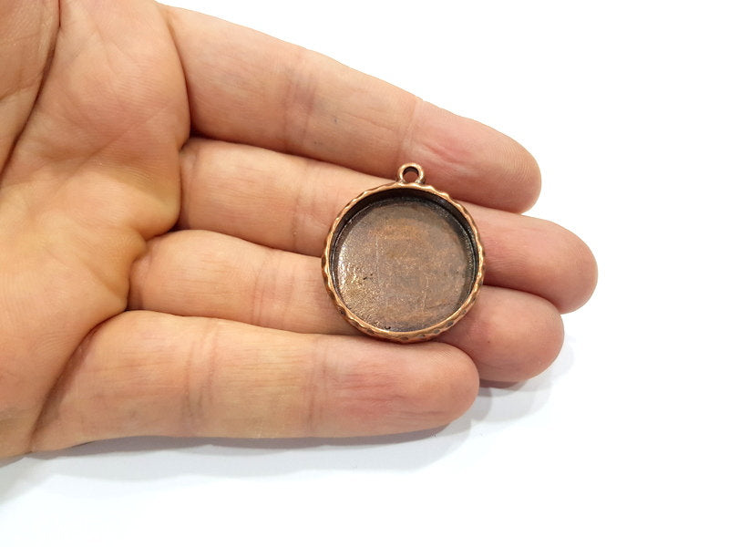 2 Copper Pendant Blank Resin Base Hammered Cabochon Blank Mosaic inlay Necklace Mountings Antique Copper Plated Metal (25 mm blank)  G15938