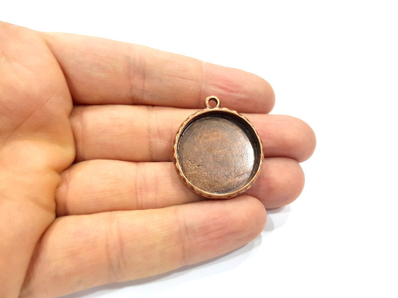 2 Copper Pendant Blank Resin Base Hammered Cabochon Blank Mosaic inlay Necklace Mountings Antique Copper Plated Metal (25 mm blank)  G15938
