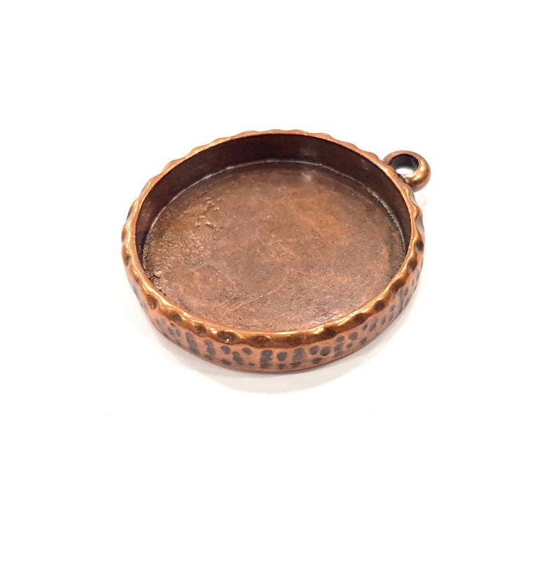 2 Copper Pendant Blank Resin Base Hammered Cabochon Blank Mosaic inlay Necklace Mountings Antique Copper Plated Metal (25 mm blank)  G15938