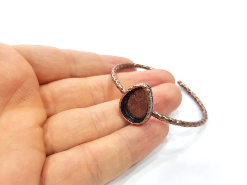 Bracelet Blank Cuff Bezel Resin Bangle inlay Blank Glass Cabochon Base Bezel Hammered Adjustable Antique Copper Bracelet (18x13mm ) G15970