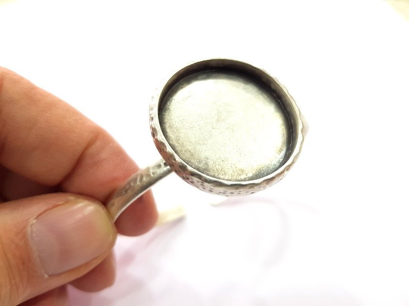 Bracelet Blank Cuff Bezel Resin Bangle inlay Blank Glass Cabochon Base Bezel Hammered Adjustable Antique Silver Bracelet (30mm ) G16028