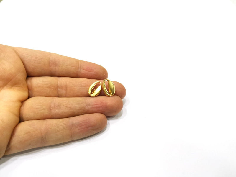 5 Cowrie Shell Charms Gold Charms Gold Plated Shell Charms (14x10mm)  G16926
