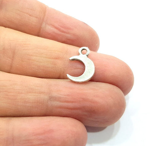 20 Crescent Charm Moon Charm Silver Charms Antique Silver Plated Metal (15x10mm) G16134