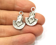 8 Silver Charms Antique Silver Plated Charms (23x15mm)  G17094