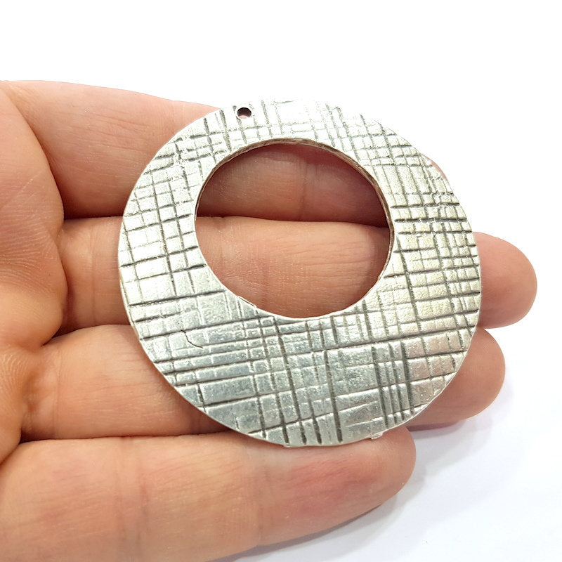 Striped Round Pendant Antique Silver Plated Pendant (59mm) G16188