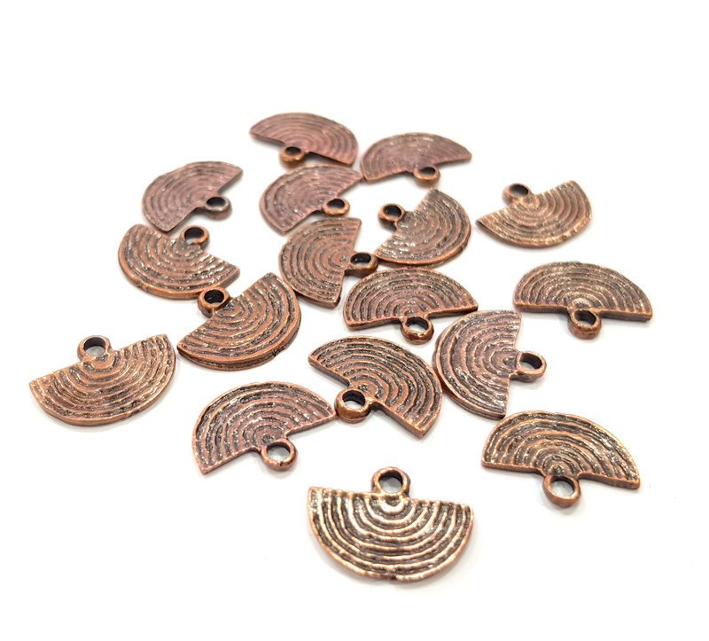 20 Copper Charm Antique Copper Charm (14x11mm) G16208