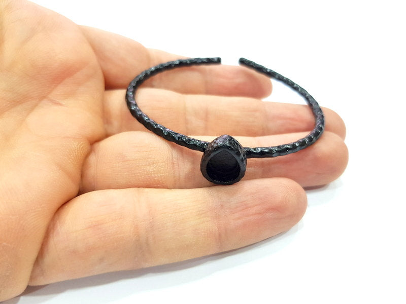 Black Bracelet Blank Cuff Bezel Resin Bangle inlay Blank Glass Cabochon Base Bezel Hammered Adjustable Black Bracelet (10x8mm ) G16271