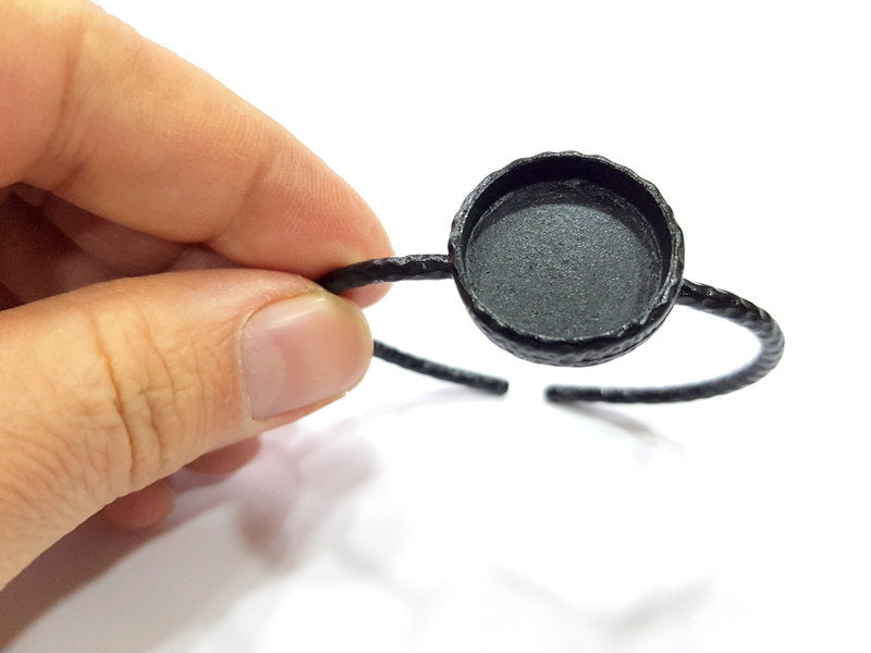 Black Bracelet Blank Cuff Bezel Resin Bangle inlay Blank Glass Cabochon Base Bezel Hammered Adjustable Black Bracelet (20mm ) G16304