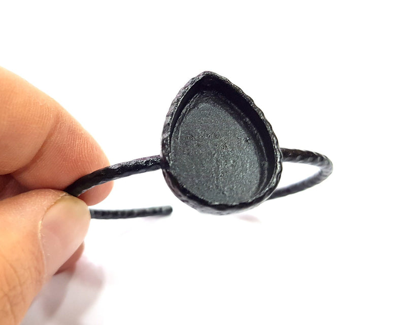 Black Bracelet Blank Cuff Bezel Resin Bangle inlay Blank Glass Cabochon Base Bezel Hammered Adjustable Black Bracelet (25x18mm ) G16322