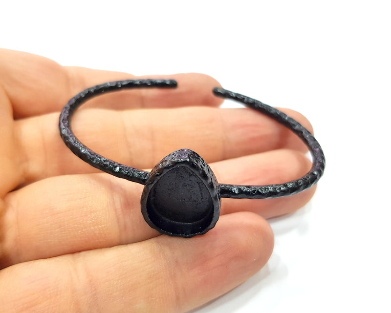 Black Bracelet Blank Cuff Bezel Resin Bangle inlay Blank Glass Cabochon Base Bezel Hammered Adjustable Black Bracelet (18x13mm ) G16336