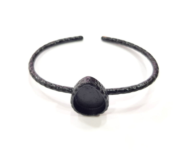 Black Bracelet Blank Cuff Bezel Resin Bangle inlay Blank Glass Cabochon Base Bezel Hammered Adjustable Black Bracelet (18x13mm ) G16336