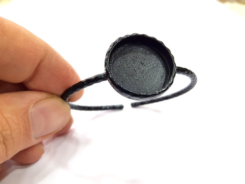 Black Bracelet Blank Cuff Bezel Resin Bangle inlay Blank Glass Cabochon Base Bezel Hammered Adjustable Black Bracelet (22mm ) G16353