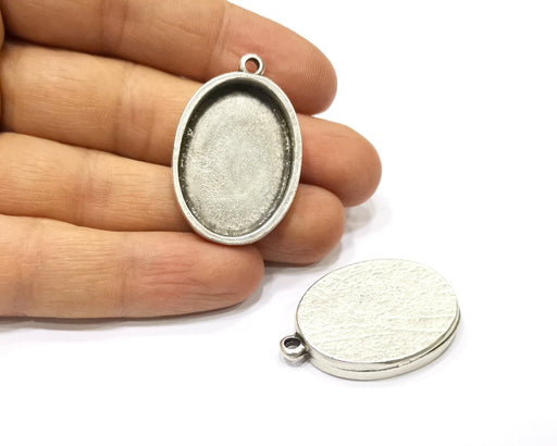 2 Silver Hammered Base Blank inlay Blank Pendant Base Resin Blank Mosaic Mountings Antique Silver Plated Metal (30x22mm blank )  G17131