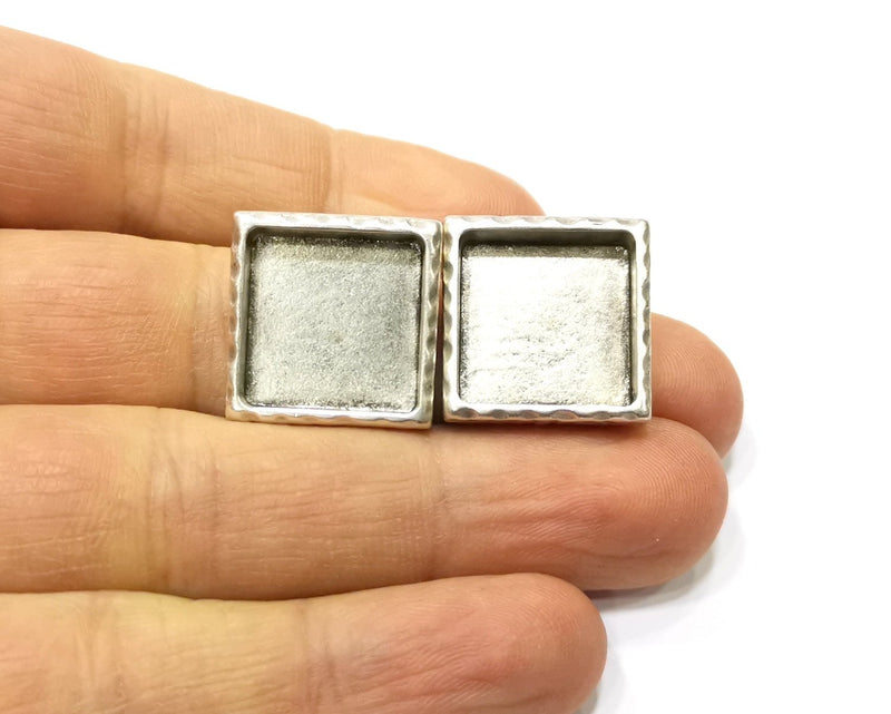 Earring Blank Backs Silver Base Setting Hammered Resin Blank Cabochon Base inlay Mounting Antique Silver Plated (16x16mm) 1 Pair G17145