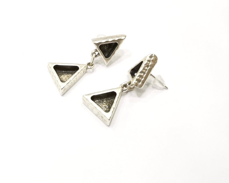 Earring Blank Backs Silver Base Setting Hammered Resin Blank Cabochon Base inlay Mounting Antique Silver Plated (9x8+7x6mm) 1 Pair G17164