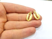 4 Cowrie Shell Charms Gold Charms Gold Plated Shell Charms (23x12mm)  G16436