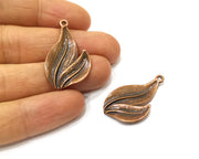 4 Leaf Charm Antique Copper Charm (35x20mm) G17322