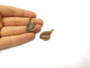 4 Leaf Charm Antique Copper Charm (35x20mm) G17322
