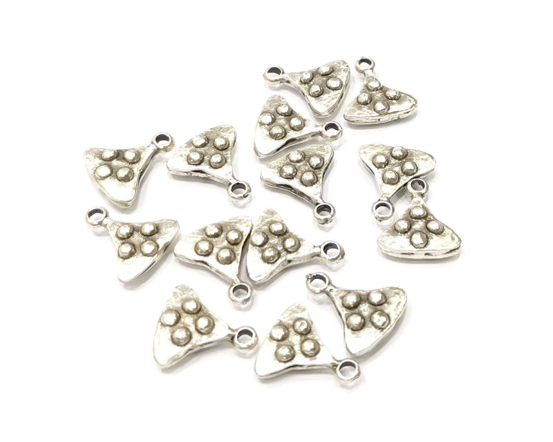 10 Silver Charms Antique Silver Plated Charms (14x12mm)  G16607