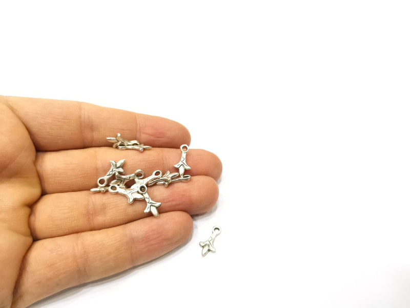 100 Silver Charms Antique Silver Plated Charms (15x8mm)  G16625