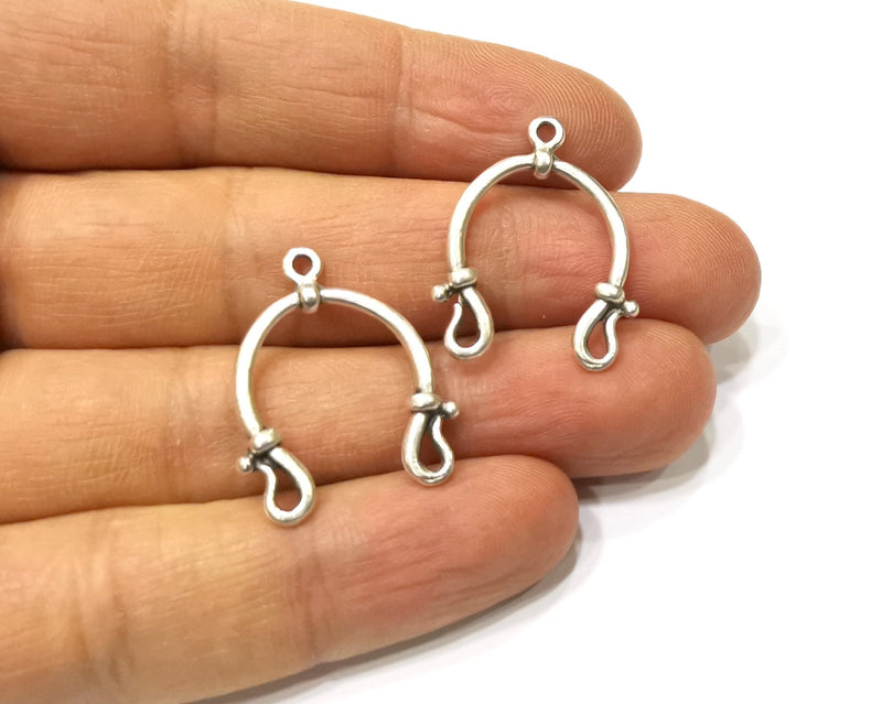 8 Silver Charms Antique Silver Plated Charms (28x21mm)  G16643