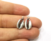 10 Cowrie Shell Charms Silver Charms Antique Silver Plated Metal (18x10mm) G16761