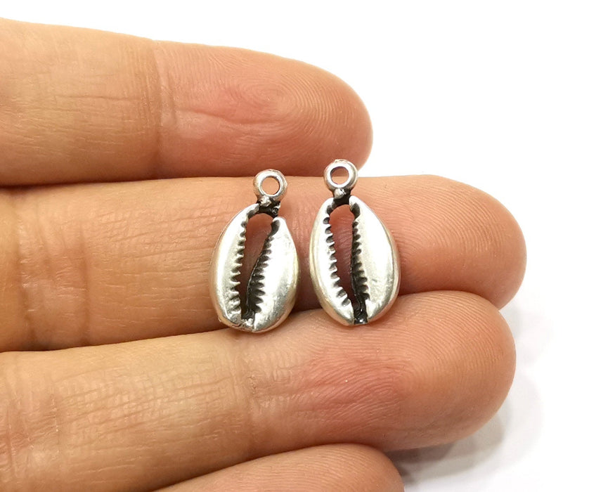 10 Cowrie Shell Charms Silver Charms Antique Silver Plated Metal (18x10mm) G16761