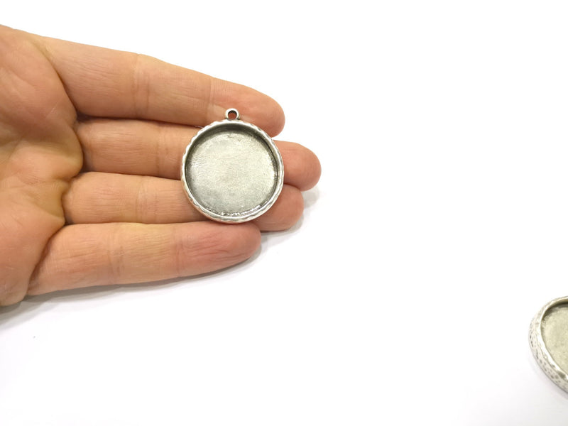 Silver Hammered Base Blank inlay Blank Pendant Base Resin Blank Mosaic Mountings Antique Silver Plated Metal (30mm blank )  G16795