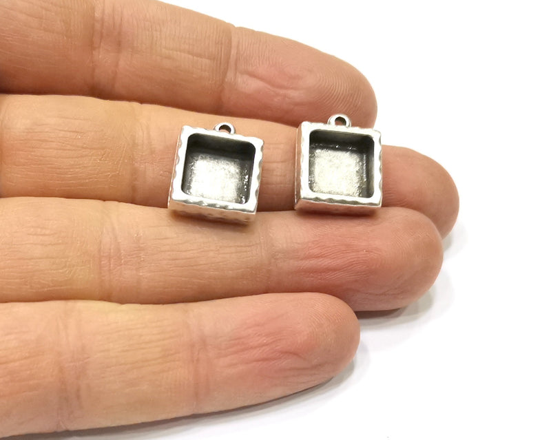4 Silver Hammered Base Blank inlay Blank Pendant Base Resin Blank Mosaic Mountings Antique Silver Plated Metal (10x10mm blank )  G16800