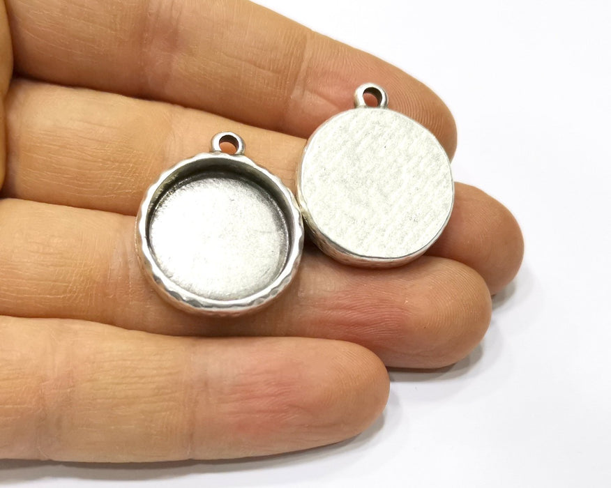 2 Silver Hammered Base Blank inlay Blank Pendant Base Resin Blank Mosaic Mountings Antique Silver Plated Metal (20mm blank )  G16876