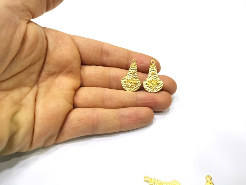 4 Flower Charms Gold Plated Charms  (26x16mm)  G16916