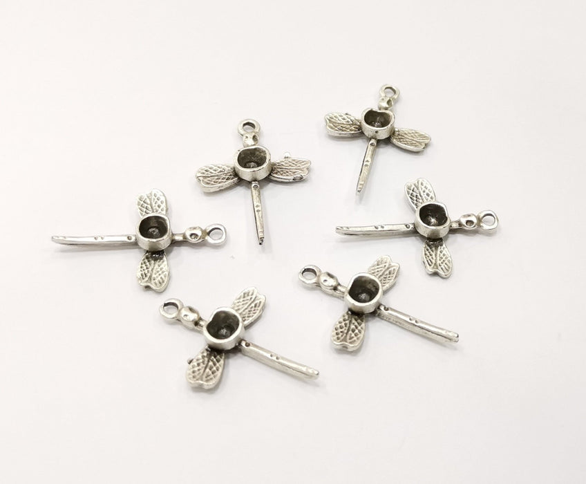 5 Dragonfly Charms Antique Silver Plated Metal (5 mm bezel )  G17495