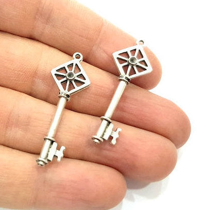 10 Key Charm Silver Charms Antique Silver Plated Metal (40x13mm) G11374