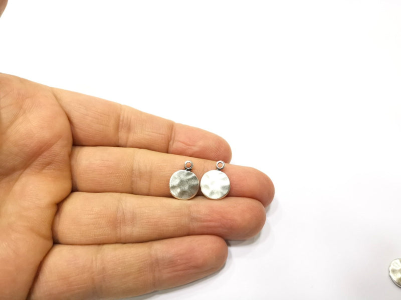 10 Hammered Round Charms Antique Silver Plated Charms (15x11mm)  G17075