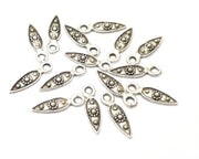 20 Silver Charms Antique Silver Plated Charms (18x4mm)  G17095