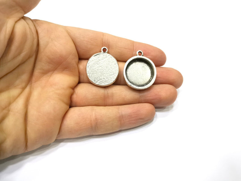 2 Silver Pendant Blank Base inlay Blank Resin Bezel Mosaic Mountings Antique Silver Plated Metal (20 mm blank )  G17121