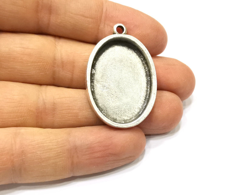 2 Silver Hammered Base Blank inlay Blank Pendant Base Resin Blank Mosaic Mountings Antique Silver Plated Metal (30x22mm blank )  G17131