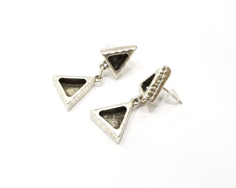 Earring Blank Backs Silver Base Setting Hammered Resin Blank Cabochon Base inlay Mounting Antique Silver Plated (9x8+7x6mm) 1 Pair G17164