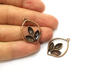 5 Leaf Charm Antique Copper Charm (28x20mm) G17619