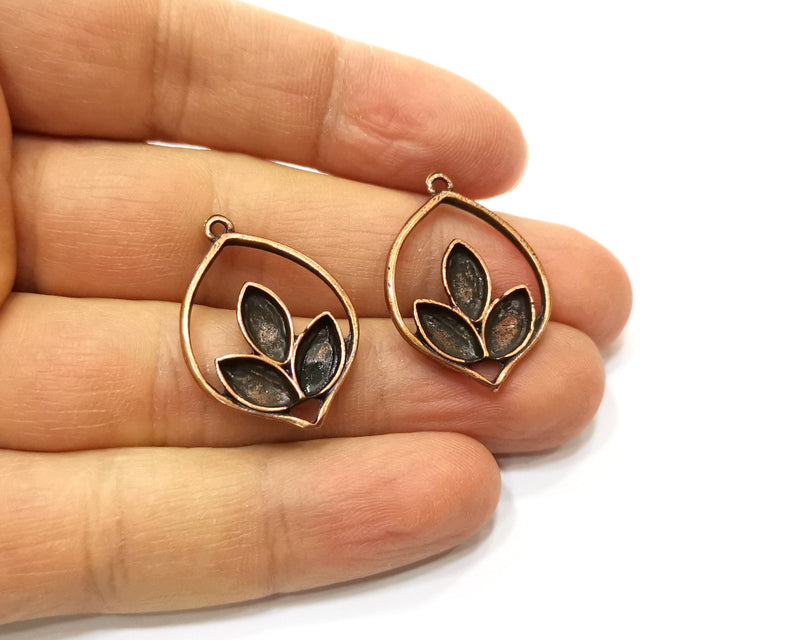 5 Leaf Charm Antique Copper Charm (28x20mm) G17619