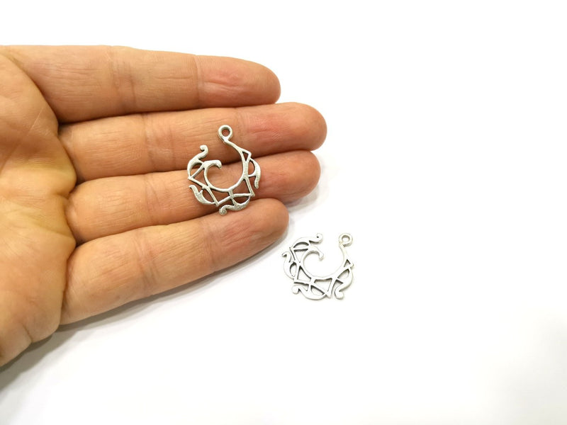 8 Silver Charms Antique Silver Plated Charms (27x23mm)  G17487