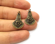8 Antique Bronze Charm Antique Bronze Plated Charm (26x16mm) G17765