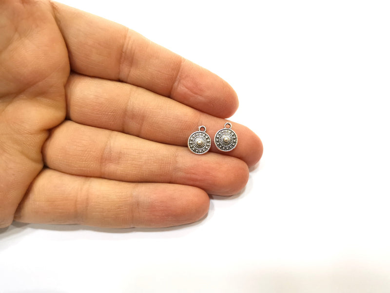 20 Silver Charms Antique Silver Plated Charms (9mm)  G17806